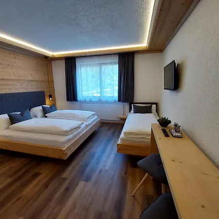 Haus Vilgrassa Casa de hóspedes 3*